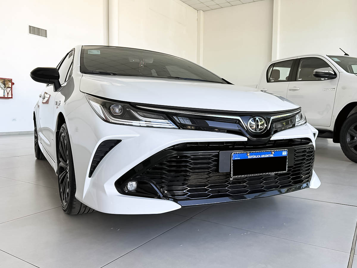 Imagen de Toyota Corolla Cross GR-S 2.0 CVT Safety